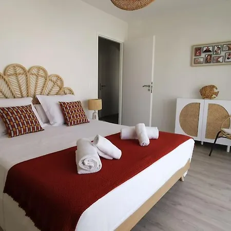 De Standing Pontaillac *