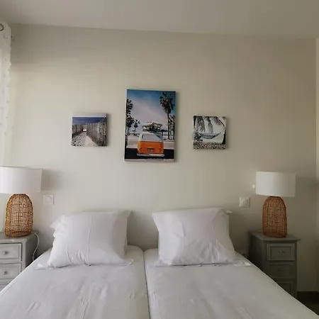 De Standing Pontaillac